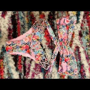 Kai lani. Never worn